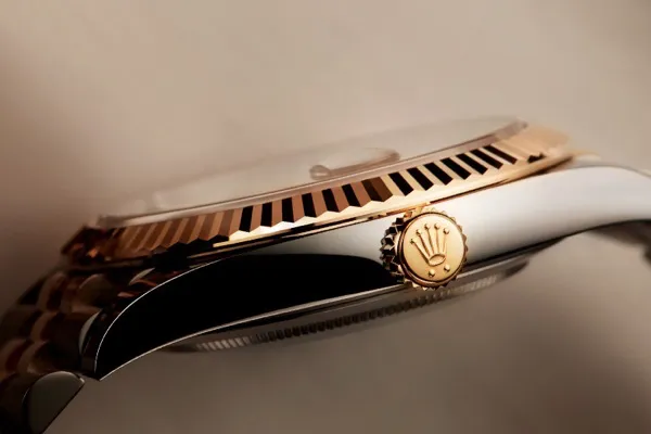 Rolex-ur från sidan.